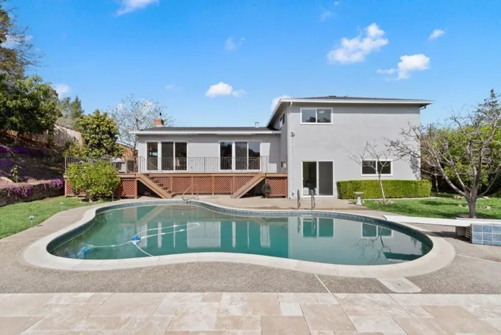 2816 Porto Rosa Way, San Carlos, California 94070