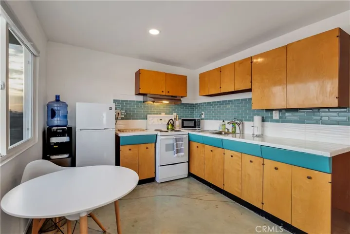 3975 Amboy Road, 29 Palms, California 92277
