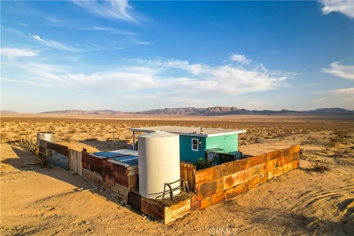 3975 Amboy Road, 29 Palms, California 92277