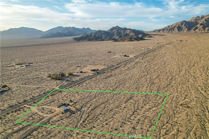 3975 Amboy Road, 29 Palms, California 92277