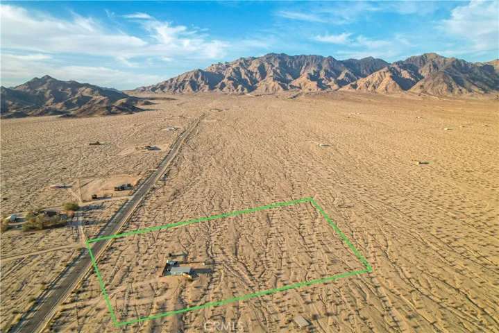 3975 Amboy Road, 29 Palms, California 92277