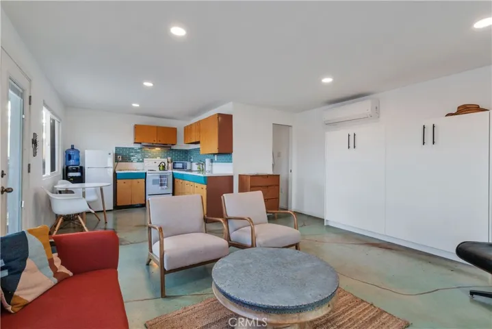 3975 Amboy Road, 29 Palms, California 92277