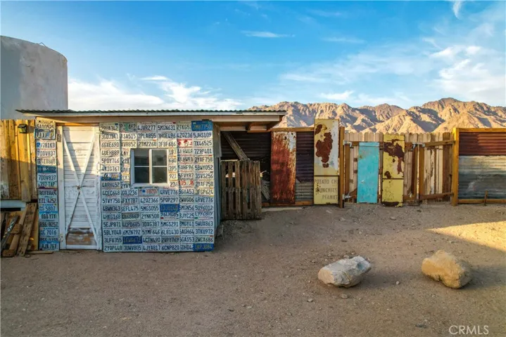 3975 Amboy Road, 29 Palms, California 92277