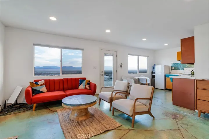 3975 Amboy Road, 29 Palms, California 92277
