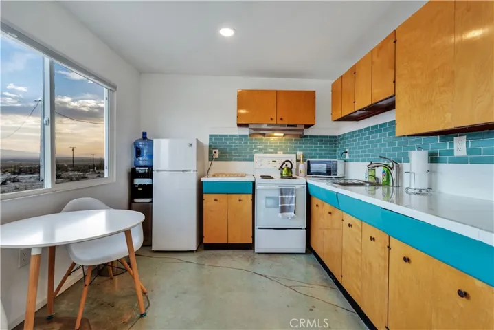 3975 Amboy Road, 29 Palms, California 92277