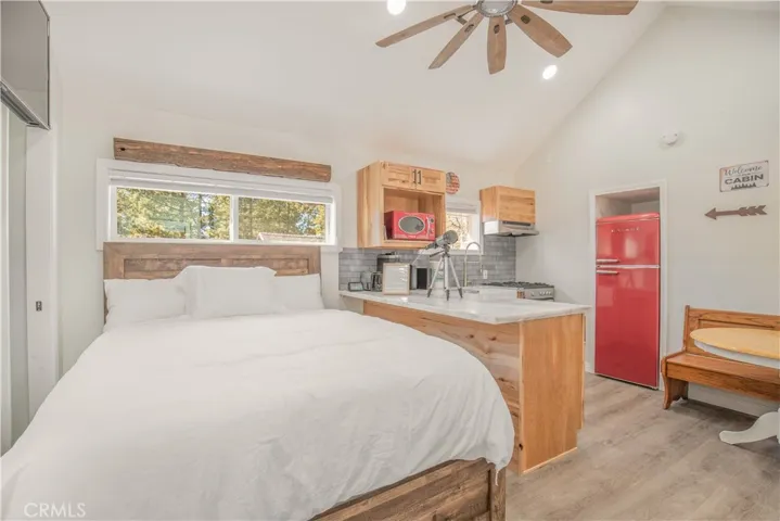 723 Temple Lane, Big Bear Lake, California 92315