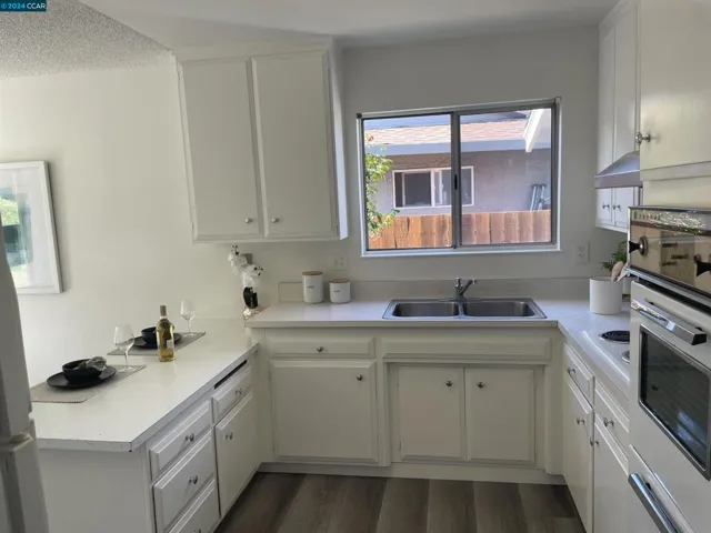 1172 Alberdan Cir, Pinole, California 94564