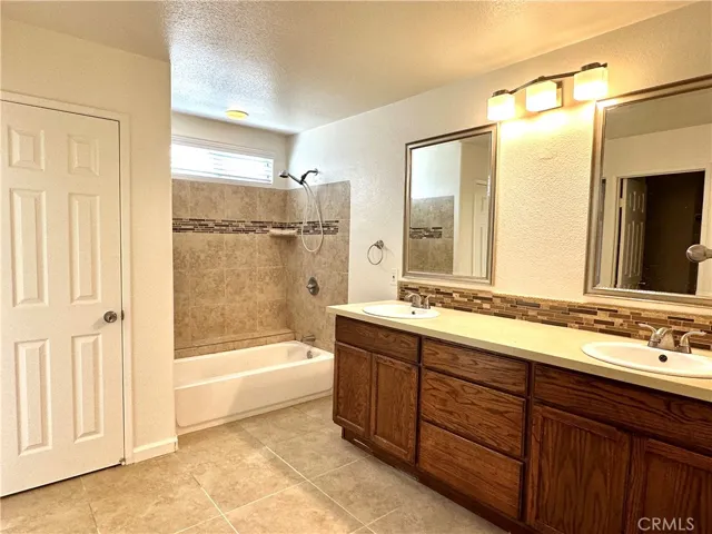 6542 Gladiola Street, Eastvale, California 92880