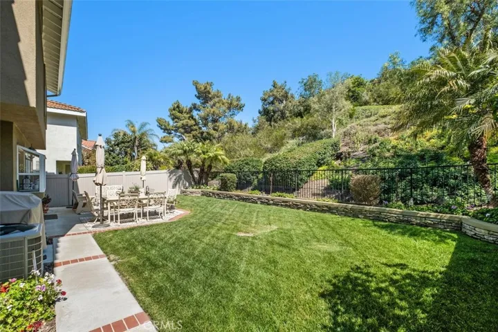 24662 El Manzano, Laguna Niguel, California 92677