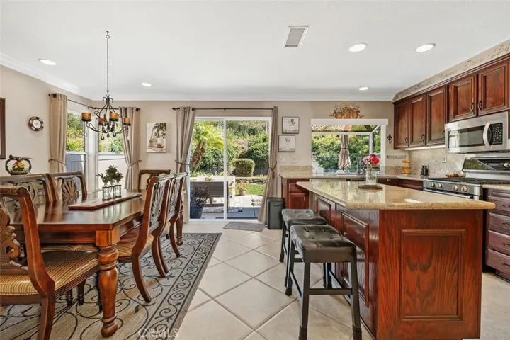 24662 El Manzano, Laguna Niguel, California 92677