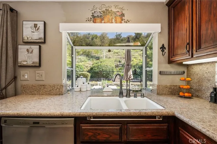 24662 El Manzano, Laguna Niguel, California 92677