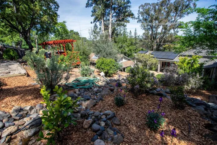90 Cleland Avenue, Los Gatos, California 95030