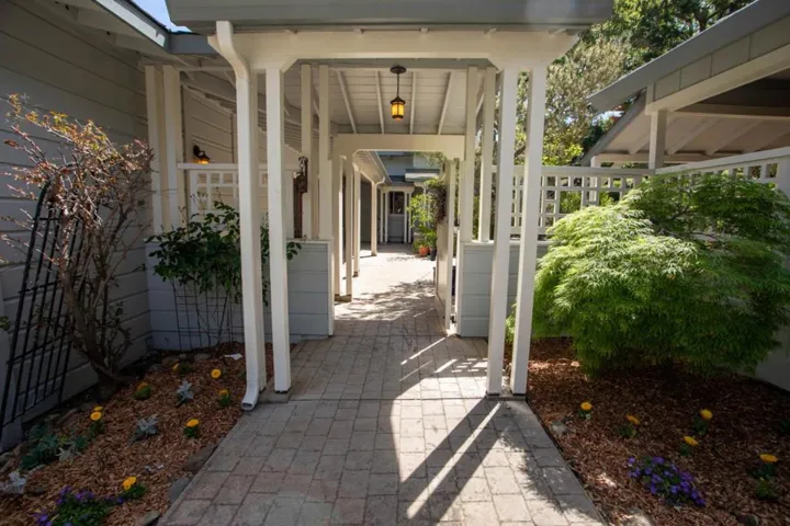 90 Cleland Avenue, Los Gatos, California 95030