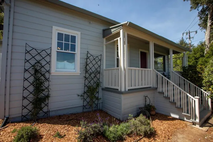 90 Cleland Avenue, Los Gatos, California 95030