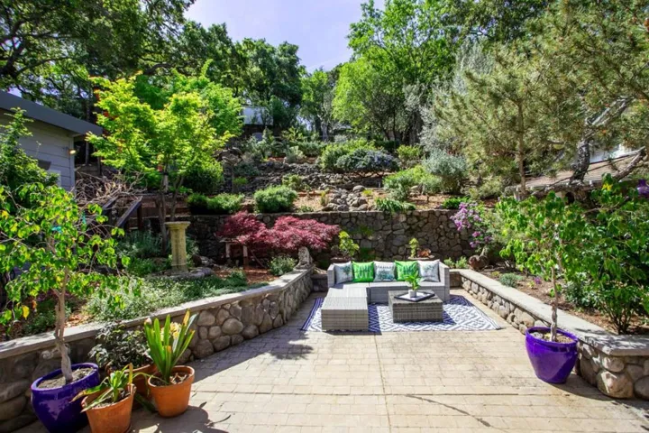 90 Cleland Avenue, Los Gatos, California 95030