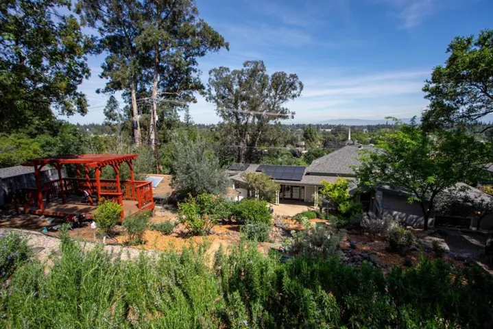 90 Cleland Avenue, Los Gatos, California 95030