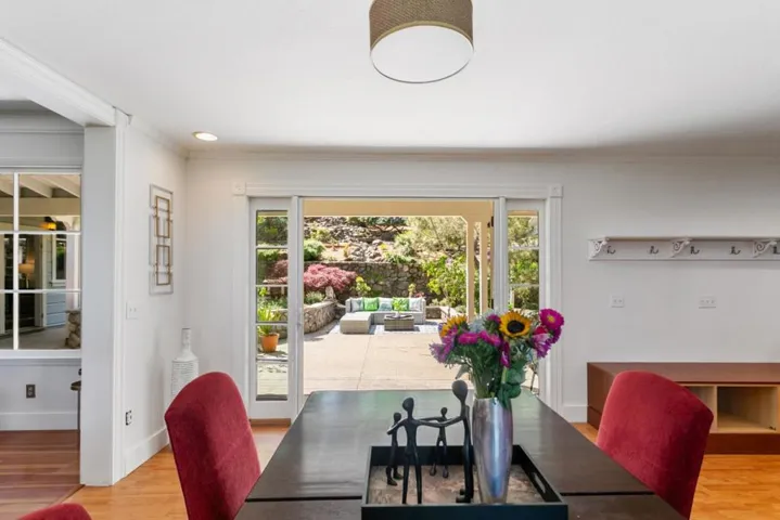 90 Cleland Avenue, Los Gatos, California 95030