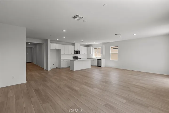 30957 Alister Lane, Winchester, California 92596