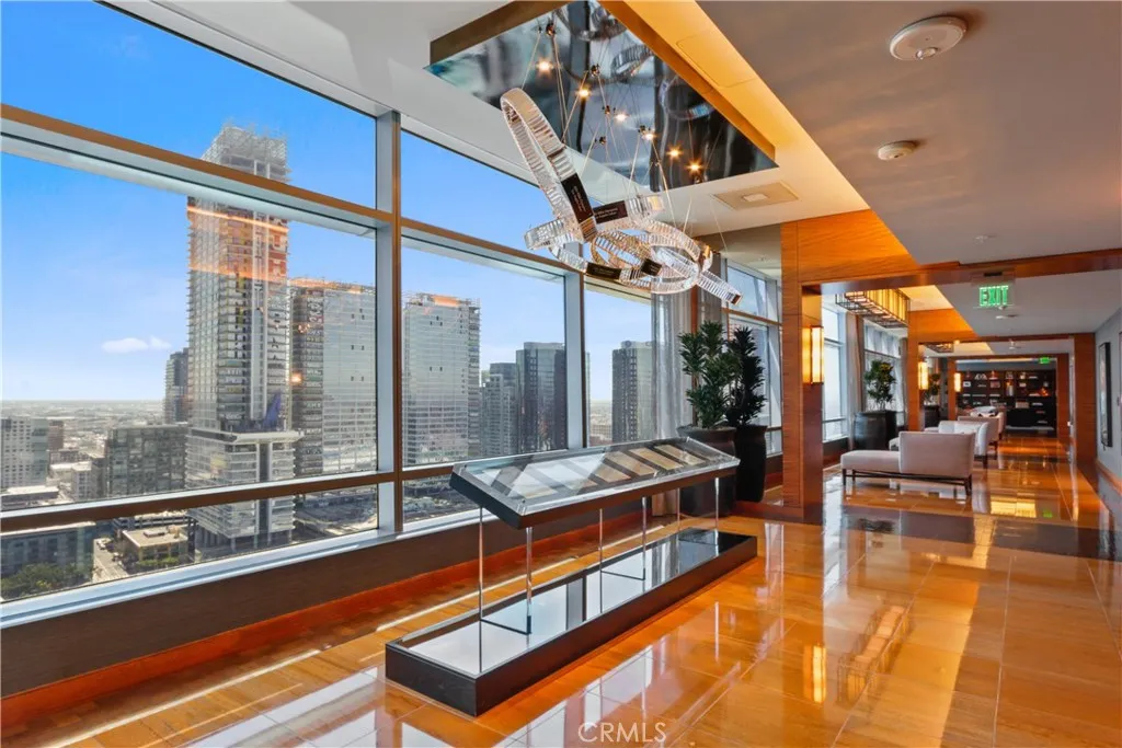 900 W Olympic Boulevard 42a, Los Angeles, California 90015 home-pic-17