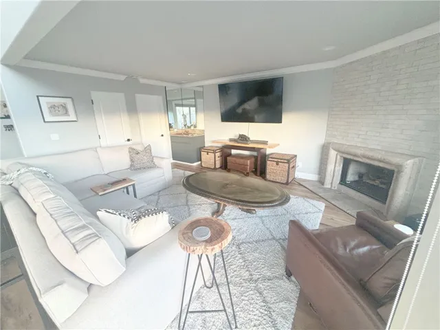 390 S Sepulveda Blvd, Westwood – Century City, California 90049