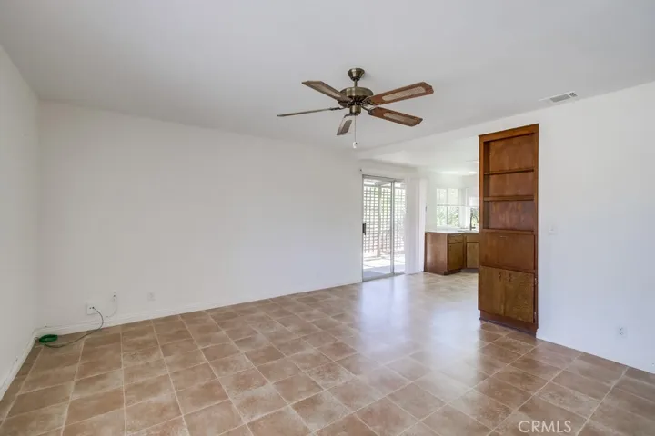 1437 W Country Club Lane, Escondido, California 92026