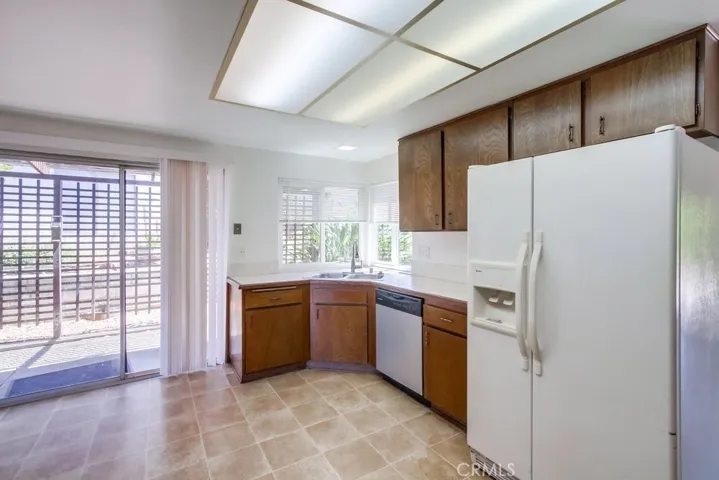 1437 W Country Club Lane, Escondido, California 92026