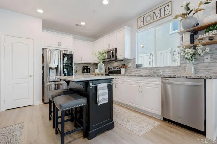 13653 Gray Hawk Way, Valley Center, California 92082