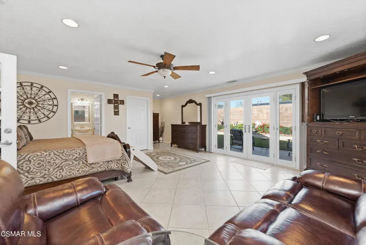 2140 Wisteria St Simi Valley-23