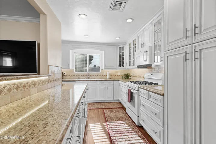 2140 Wisteria St Simi Valley-11