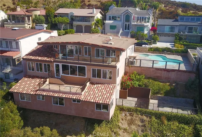 621 Loretta Drive, Laguna Beach, California 92651