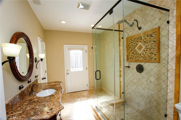 621 Loretta Drive, Laguna Beach, California 92651