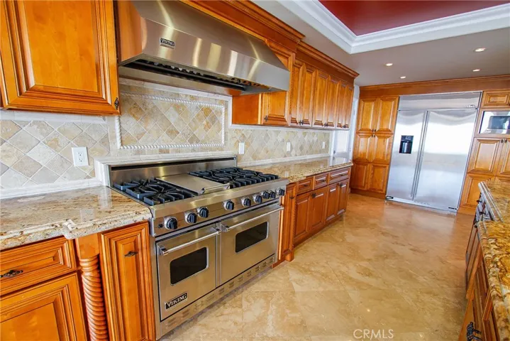 621 Loretta Drive, Laguna Beach, California 92651