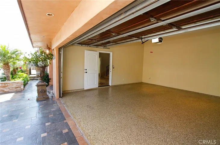 621 Loretta Drive, Laguna Beach, California 92651