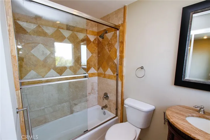 621 Loretta Drive, Laguna Beach, California 92651