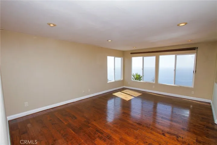 621 Loretta Drive, Laguna Beach, California 92651