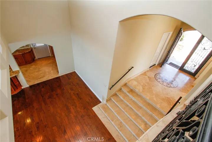 621 Loretta Drive, Laguna Beach, California 92651