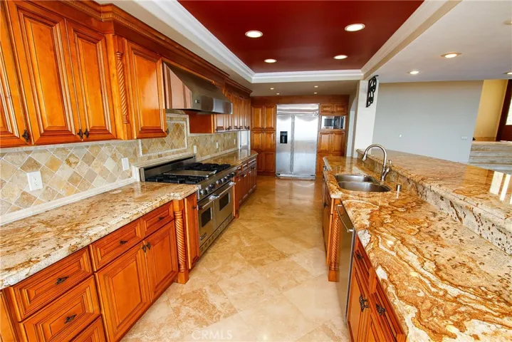 621 Loretta Drive, Laguna Beach, California 92651