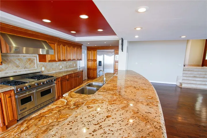 621 Loretta Drive, Laguna Beach, California 92651