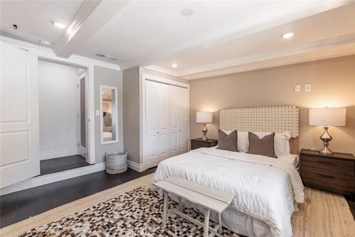 5808 Hilltop Road, Hidden Hills, California 91302