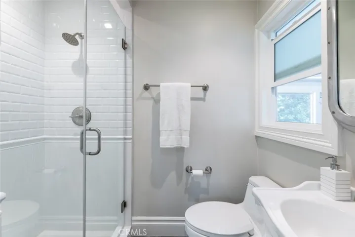 5808 Hilltop Road, Hidden Hills, California 91302