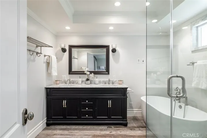 5808 Hilltop Road, Hidden Hills, California 91302