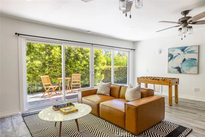 5808 Hilltop Road, Hidden Hills, California 91302