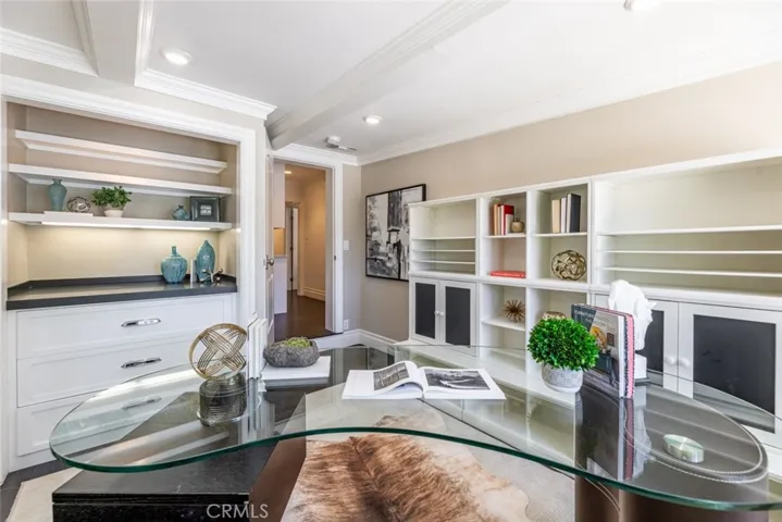 5808 Hilltop Road, Hidden Hills, California 91302
