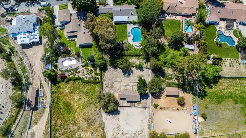 5808 Hilltop Road, Hidden Hills, California 91302