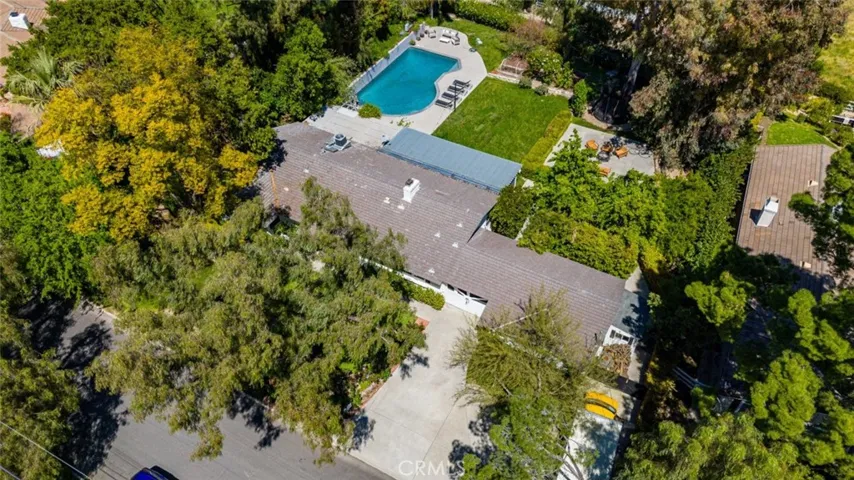 5808 Hilltop Road, Hidden Hills, California 91302