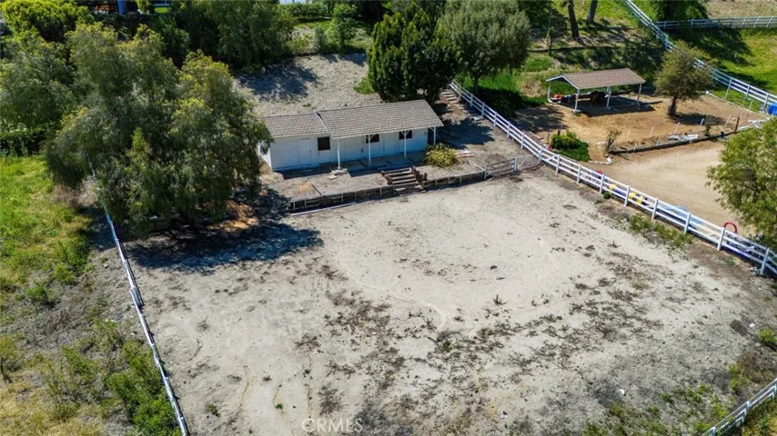 5808 Hilltop Road, Hidden Hills, California 91302