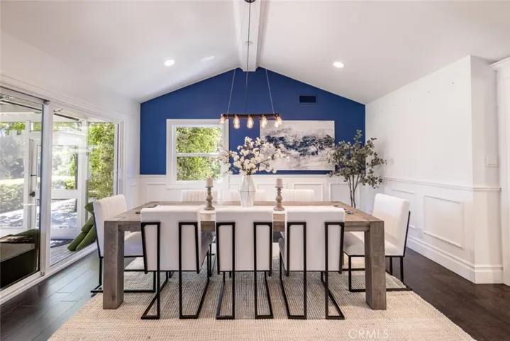 5808 Hilltop Road, Hidden Hills, California 91302