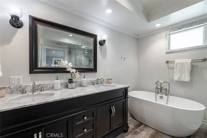 5808 Hilltop Road, Hidden Hills, California 91302