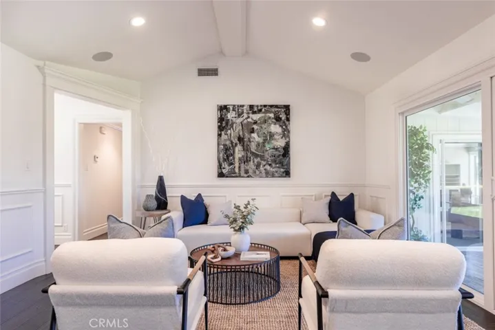 5808 Hilltop Road, Hidden Hills, California 91302