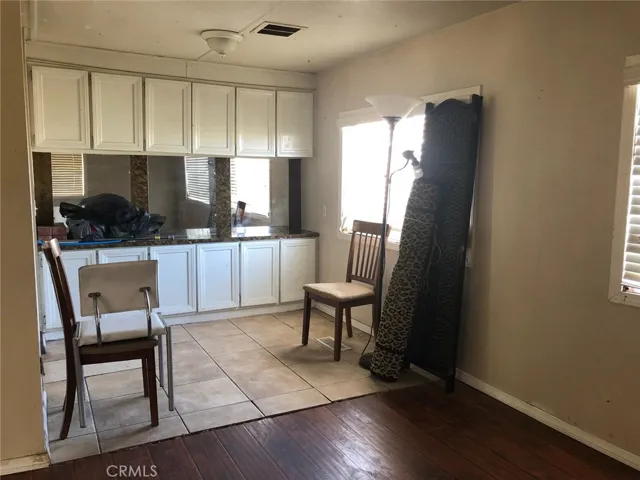 16601 S Garfield Avenue 204, Paramount, California 90723